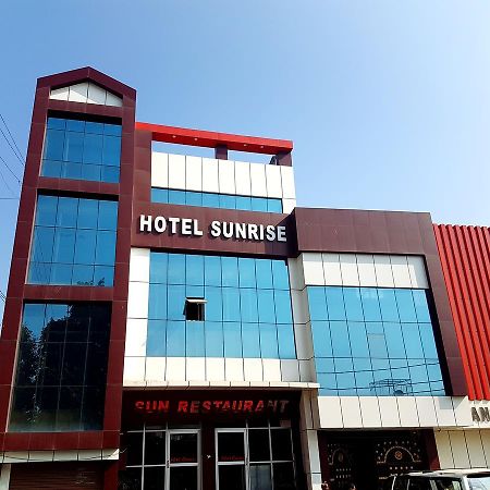 Hotel Sunrise Orai Exterior foto