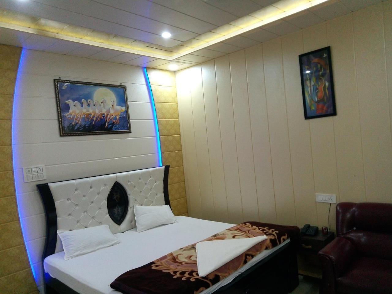 Hotel Sunrise Orai Exterior foto